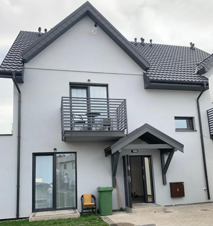 Pokoje Goscinne U Elzbiety Mrzezyno Exterior photo