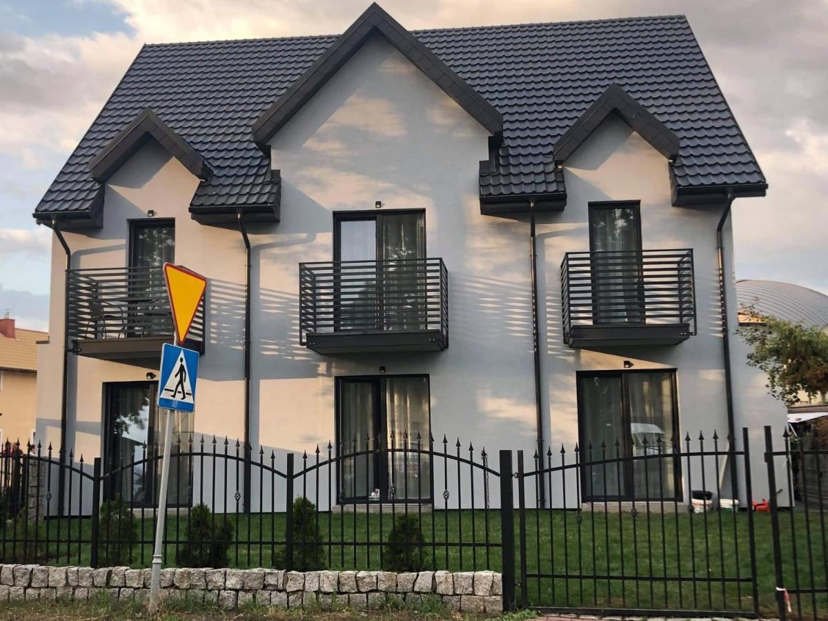 Pokoje Goscinne U Elzbiety Mrzezyno Exterior photo